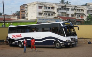 Jaguar Executive von Kampala nach Kigali