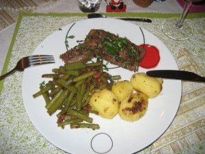 Weihnachtshauptgang: Lamm im Kräutermantel