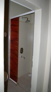 herrliche Dusche im Metropole Hotel Kampala