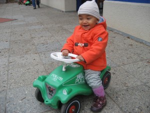 Auf einem Bobbycar kann man auch einfach nur sitzen :)