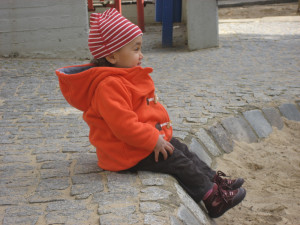 mein kleiner Wichtel auf dem Spielplatz