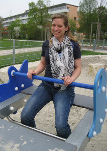 Nicole hat auch Spaß auf dem Spielplatz