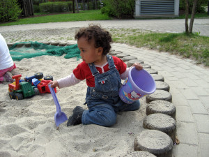 Patricia auf dem Spielplatz