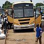 20080322-123725_buntes_Treiben_am_Busbahnhof_in_Mbale