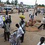20080322-124522_buntes_Treiben_am_Busbahnhof_in_Mbale